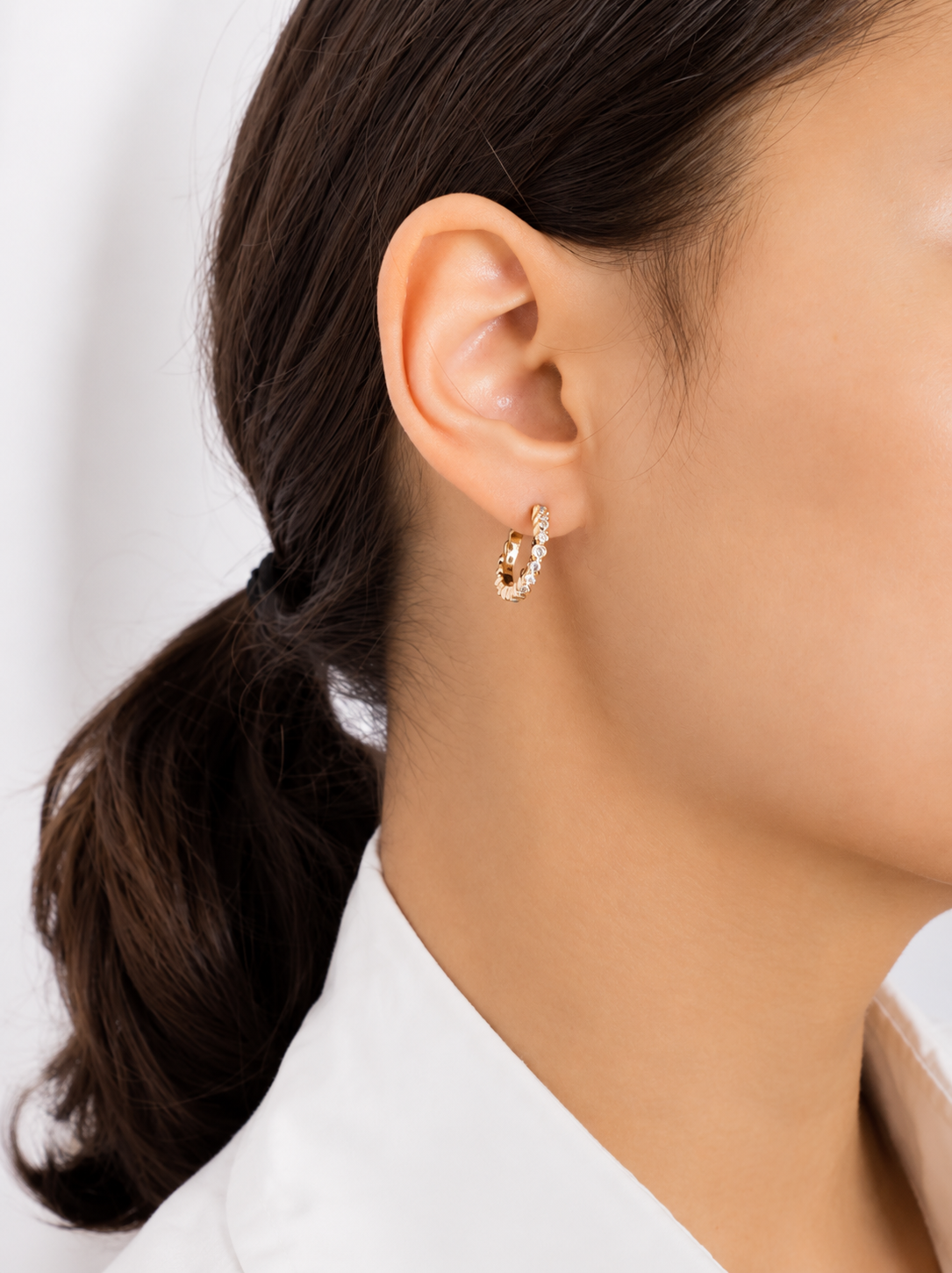 Aura diamant kreoler stor i 14 kt guld