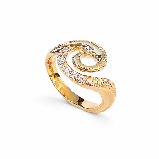 Surrea 14 kt guld ring med diamanter