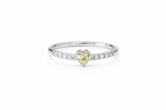 Yellow Heart Diamond 14 kt hvidgulds ring med hvide diamanter