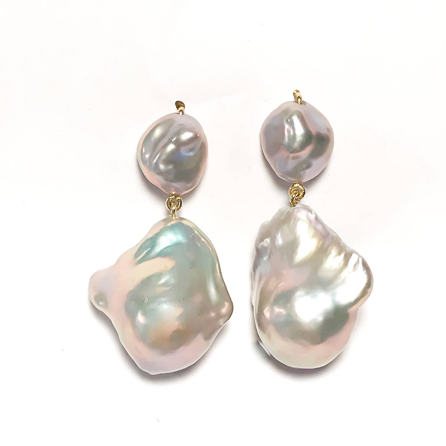 Baroque 14 kt gold freshwater pearl earrings, top view.