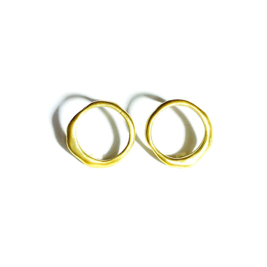 Curves gold plated earrings.