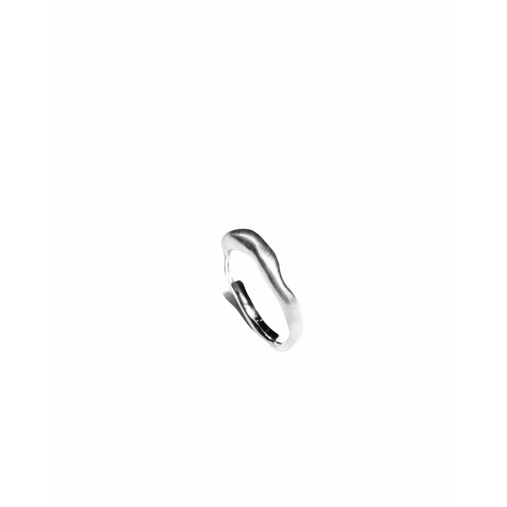Curves silver ring, top view.
