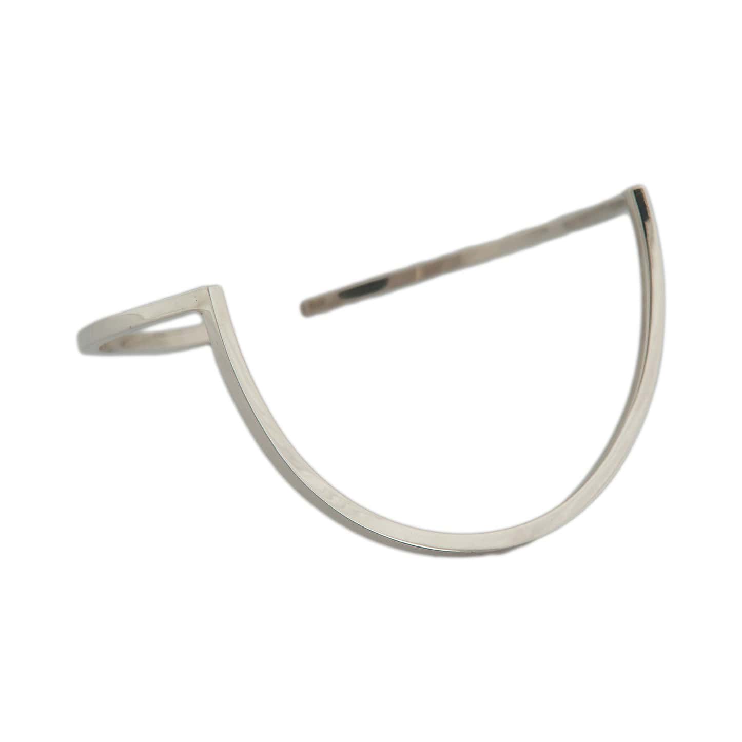 Sharp Bracelet i 925 sterling sølv, set fra siden.