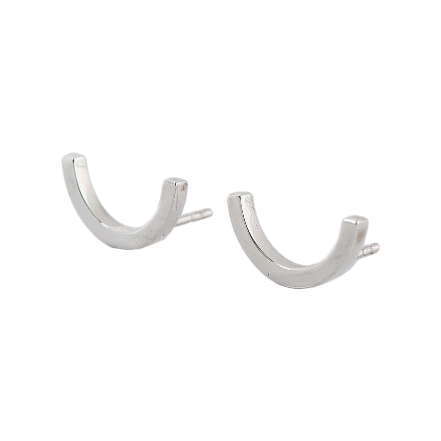 Sharp Earring i 925 sterling sølv, set fra siden.