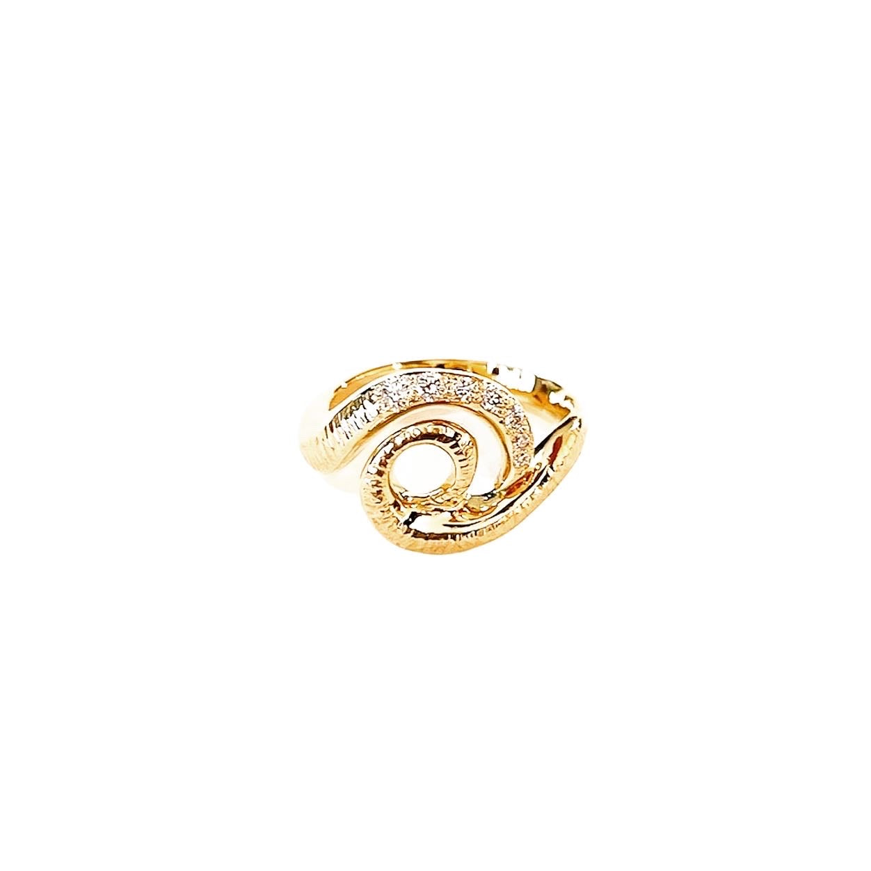 Surrea 14 kt gold diamond ring, top view.