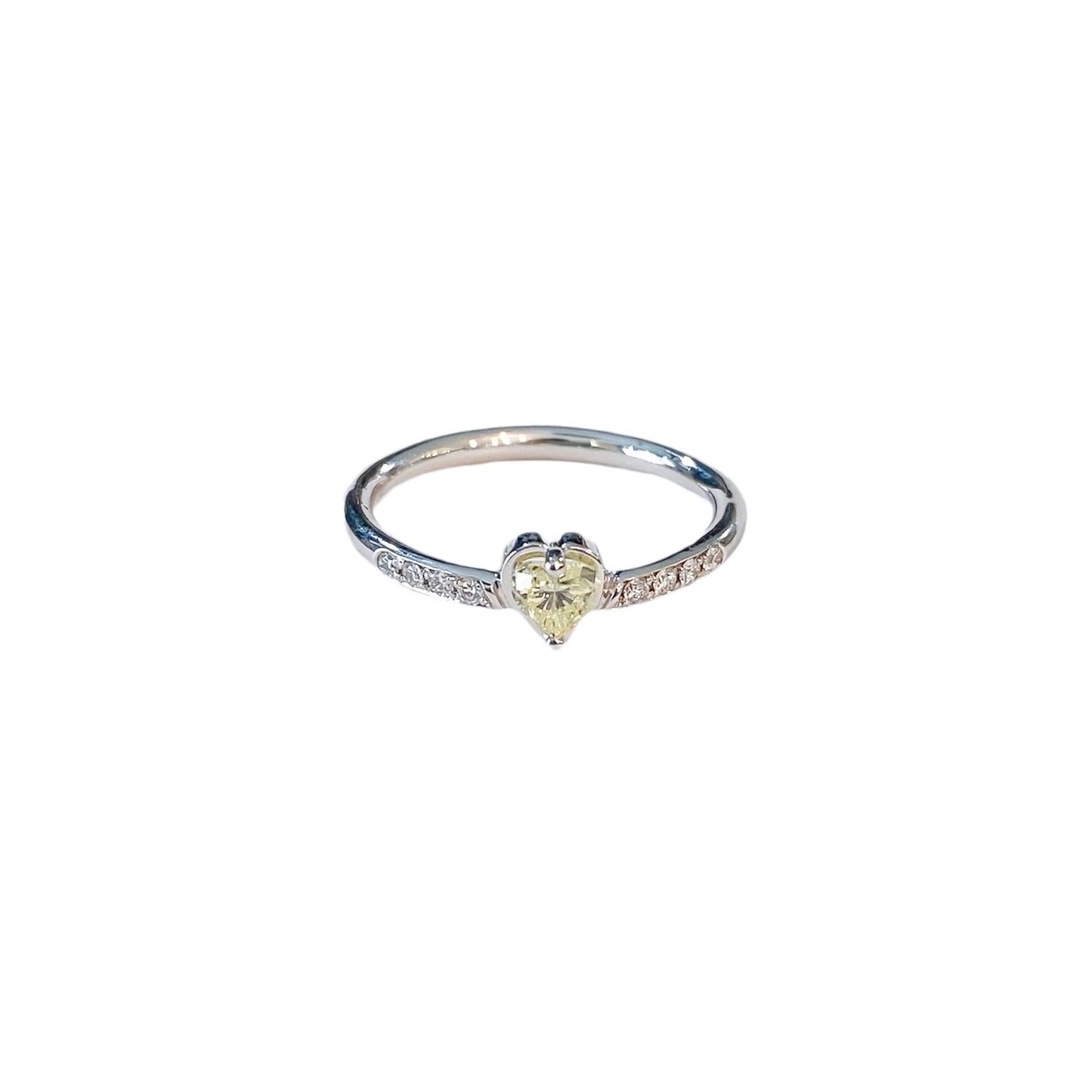 Yellow Heart Diamond 14 kt gold ring, front view.